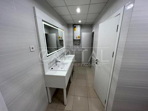 коммерческая по адресу Степана Бандеры просп. (Московський), 16б