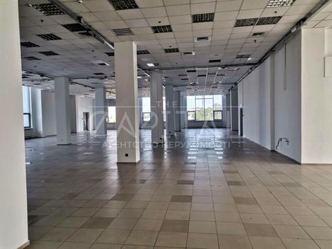 коммерческая по адресу Степана Бандеры просп. (Московський), 16б