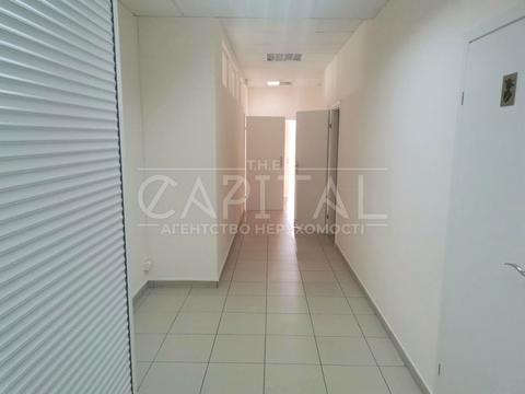 коммерческая по адресу Степана Бандеры просп. (Московський), 16б