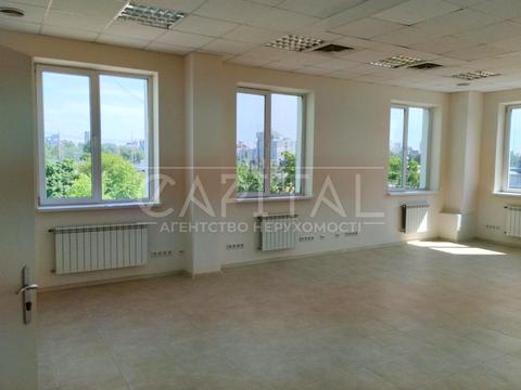 коммерческая по адресу Степана Бандеры просп. (Московський), 16б