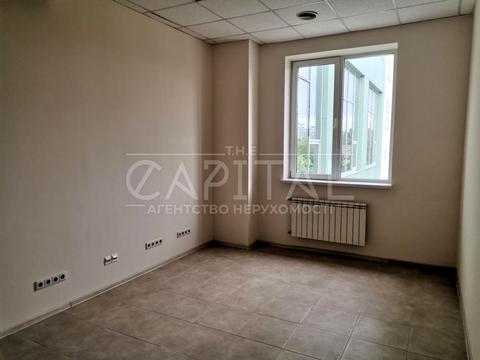 коммерческая по адресу Степана Бандеры просп. (Московський), 16б