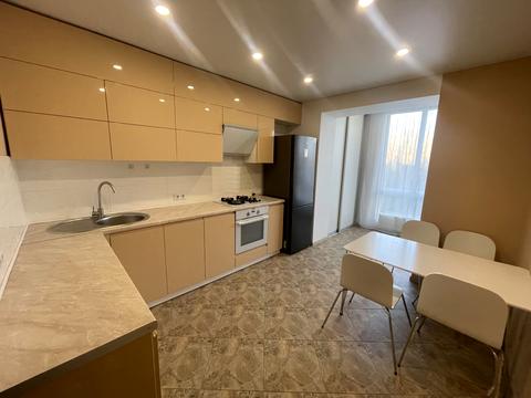 квартира по адресу Володимирська ул., 1