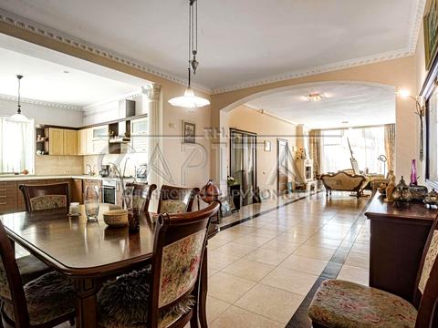 будинок за адресою Військова вул.