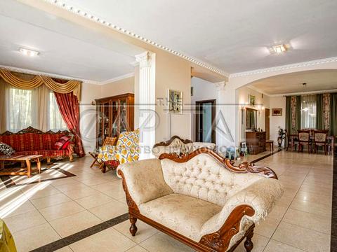 будинок за адресою Військова вул.