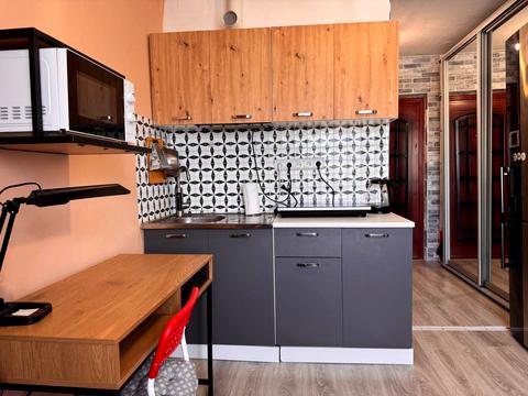 квартира за адресою Добровольців пров., 10