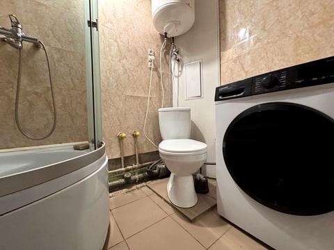 квартира за адресою Добровольців пров., 10