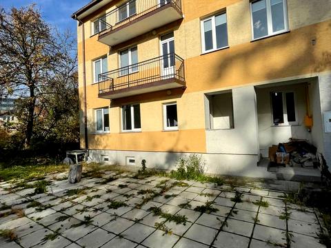 комерційна за адресою Володимира Антоновича вул. (), 74