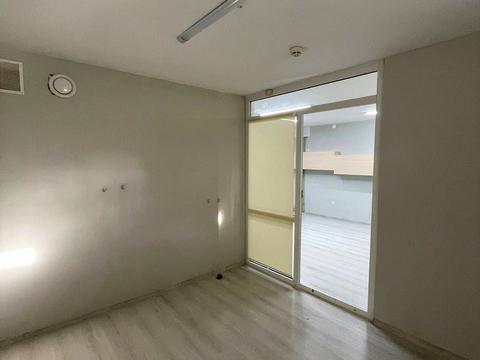 комерційна за адресою Володимира Антоновича вул. (), 74