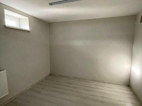 комерційна за адресою Володимира Антоновича вул. (), 74