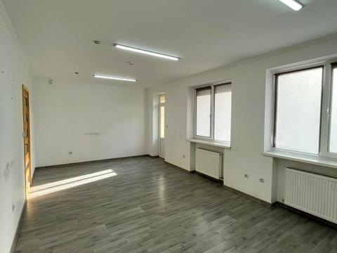 комерційна за адресою Володимира Антоновича вул. (), 74