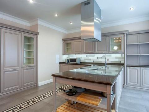 квартира по адресу Андрея Верхогляда ул. (Михайла Драгомирова), 14