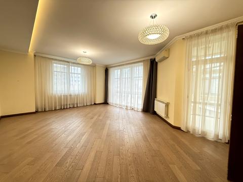 комерційна за адресою Назарівська вул. (Вєтрова), 23-А