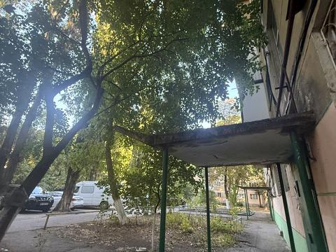 квартира за адресою Космонавтів вул., 8