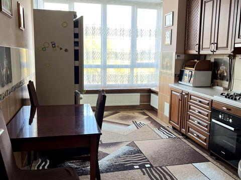 квартира за адресою Володимира Великого вул., 93