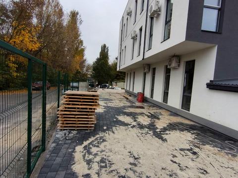 коммерческая по адресу Киевская ул., 162а