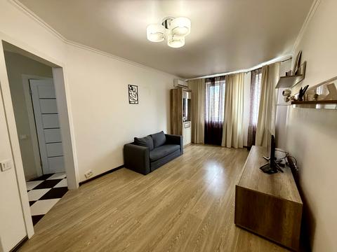 квартира за адресою Боголюбова вул., 20