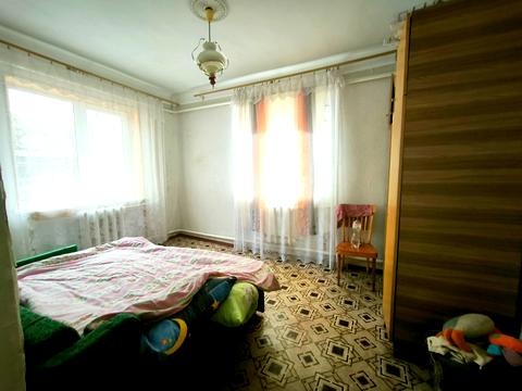 будинок за адресою с. Петрове (Петрівське), Зелена, 1