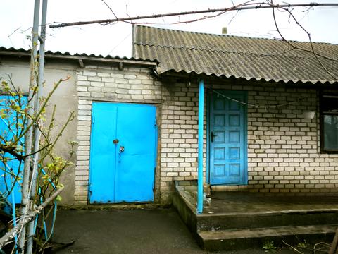 будинок за адресою с. Петрове (Петрівське), Зелена, 1