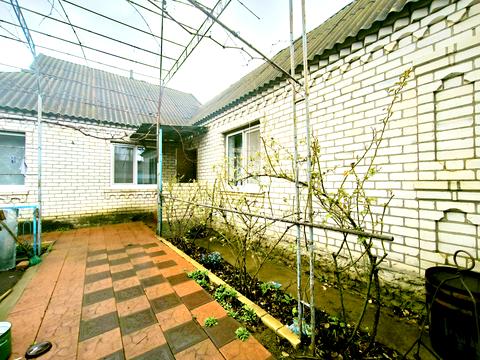 будинок за адресою с. Петрове (Петрівське), Зелена, 1