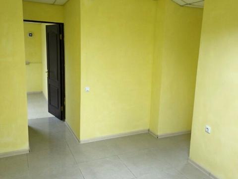 комерційна за адресою Соборна вул., 15