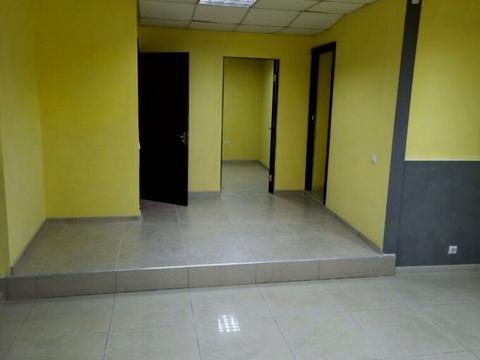 комерційна за адресою Соборна вул., 15