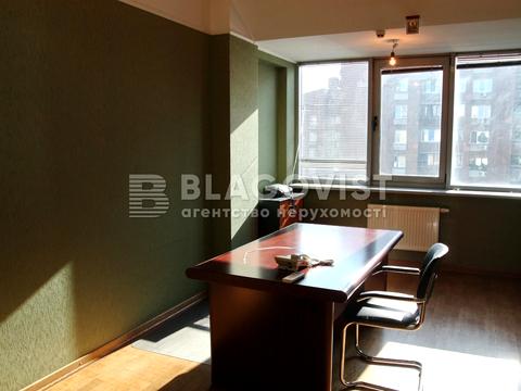 комерційна за адресою Антоновича вул. (Горького), 157