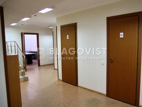 комерційна за адресою Антоновича вул. (Горького), 157