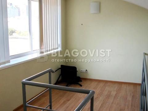 комерційна за адресою Антоновича вул. (Горького), 157