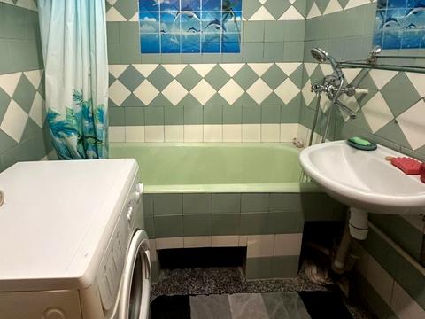 квартира за адресою Ревуцького вул., 18