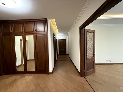 комерційна за адресою Назарівська вул. (Вєтрова), 23-А