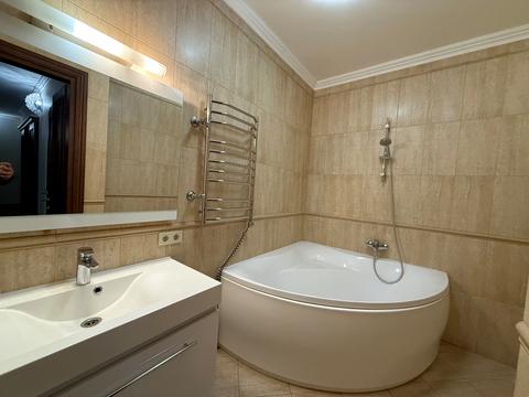 комерційна за адресою Назарівська вул. (Вєтрова), 23-А