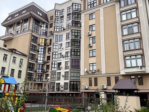 комерційна за адресою Назарівська вул. (Вєтрова), 23-А