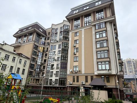 комерційна за адресою Назарівська вул. (Вєтрова), 23-А