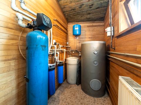 будинок за адресою Центральна, 17