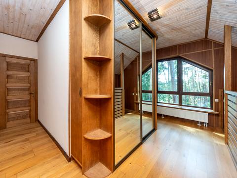 будинок за адресою Центральна, 17