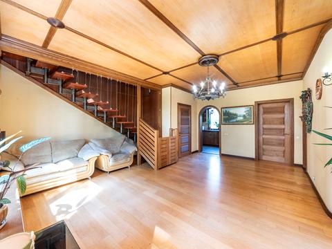 будинок за адресою Центральна, 17