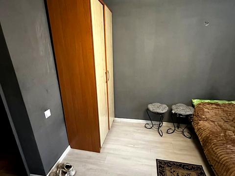 кімната за адресою Яворницького, 24