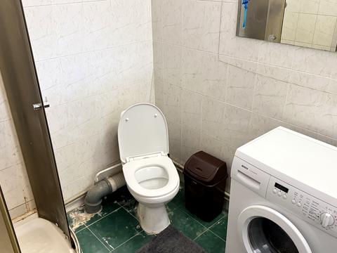 будинок за адресою Колекторна вул., 1