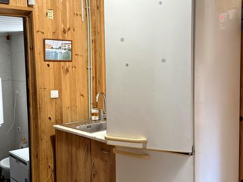 будинок за адресою Колекторна вул., 1