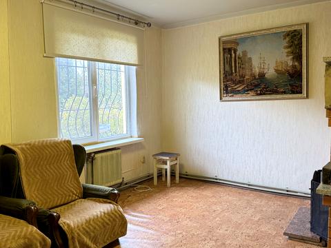 будинок за адресою Колекторна вул., 1