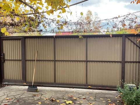 будинок за адресою Колекторна вул., 1