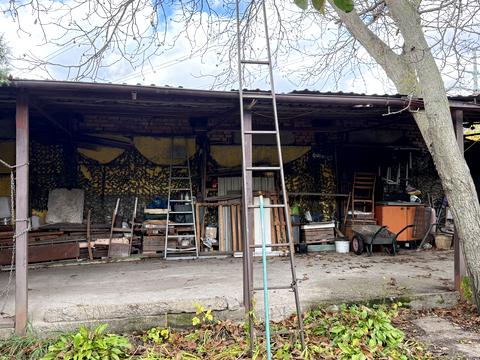 будинок за адресою Колекторна вул., 1