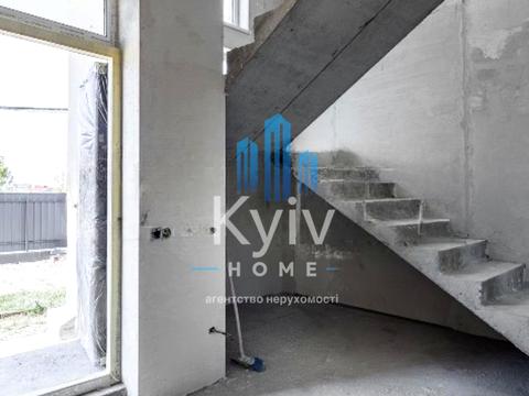 дом по адресу с. Подгорцы, Шелковичная ул.