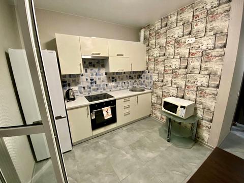 квартира за адресою Ревуцького вул., 40-В