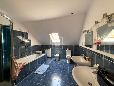 будинок за адресою Наукова вул.