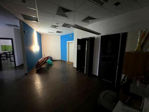 комерційна за адресою Євгена Коновальця вул. (Щорса), 36Д