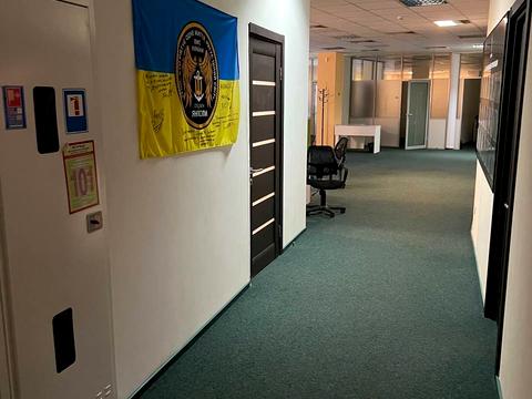 комерційна за адресою Євгена Коновальця вул. (Щорса), 36Д