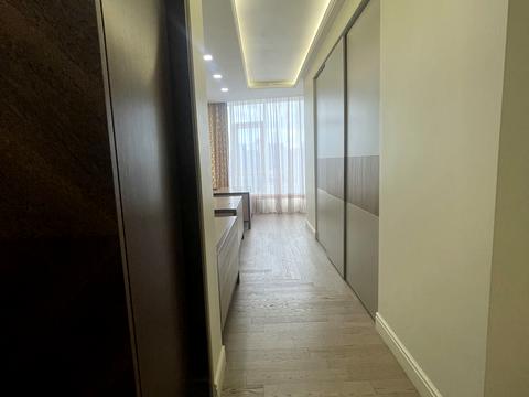 комерційна за адресою Андрія Верхогляда вул. (Михайла Драгомирова), 2-А