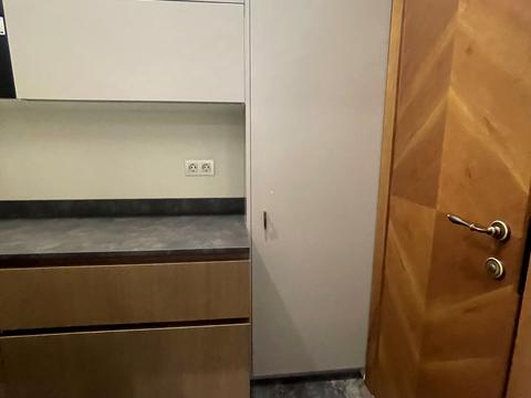 комерційна за адресою Андрія Верхогляда вул. (Михайла Драгомирова), 2-А