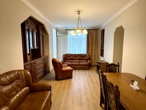 квартира за адресою Нагірна вул., 8/32